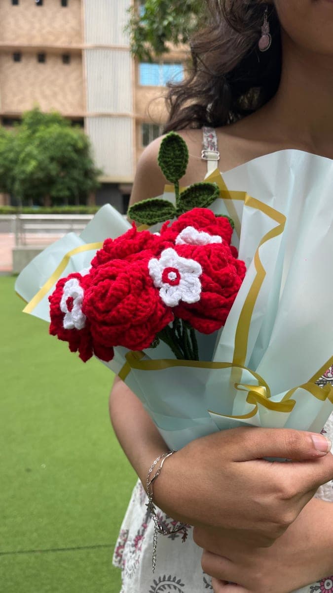 Handmade Crochet Rose Bouquet – 6 Roses — handmade crochet bouquet, photo 3