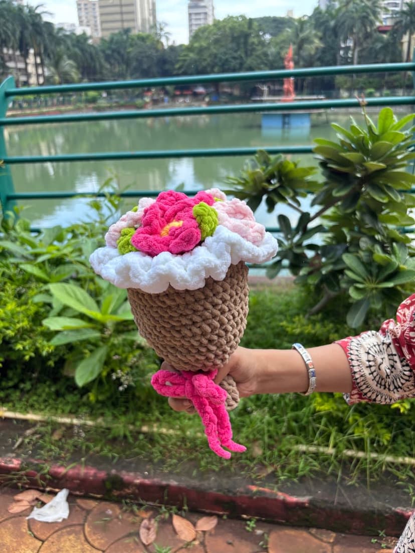 Handmade Crochet Plushie Bouquet – Cute Amigurumi Gift — handmade custom crochet gift, photo 3