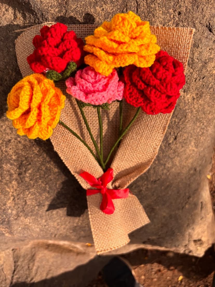 Handmade Crochet Rose Bouquet — handmade crochet bouquet, photo 3